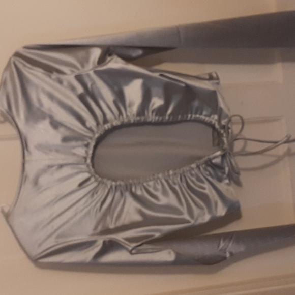 Open back satin feel shirt - Picture 2 of 3